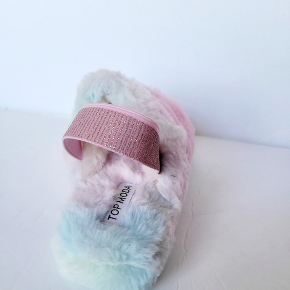 NEW Rainbow pastel slippers/sandals - Picture 7 of 10